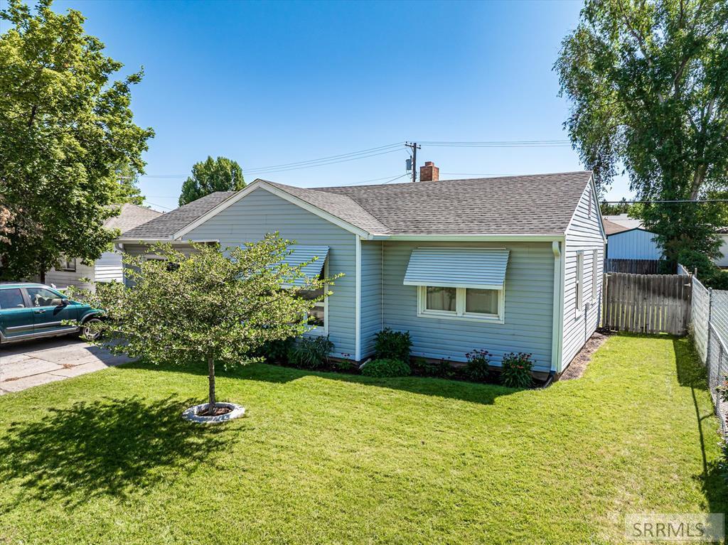 Property Photo:  1040 Howard Avenue  ID 83201 