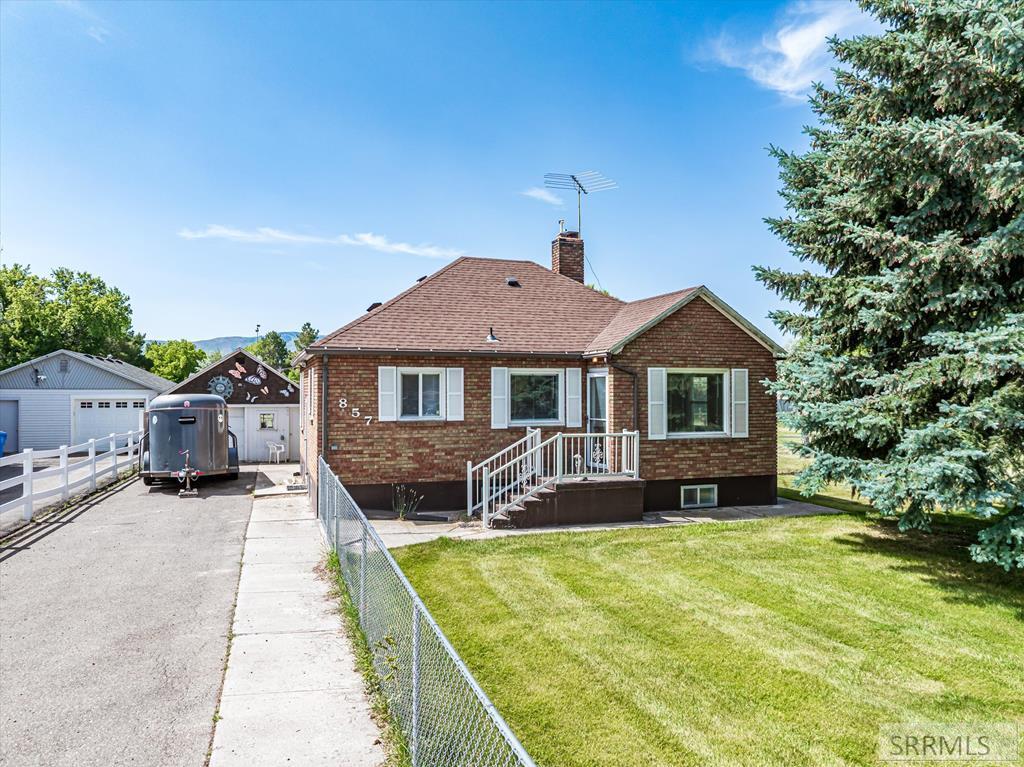 Property Photo: 857 Berryman Road ID 83201