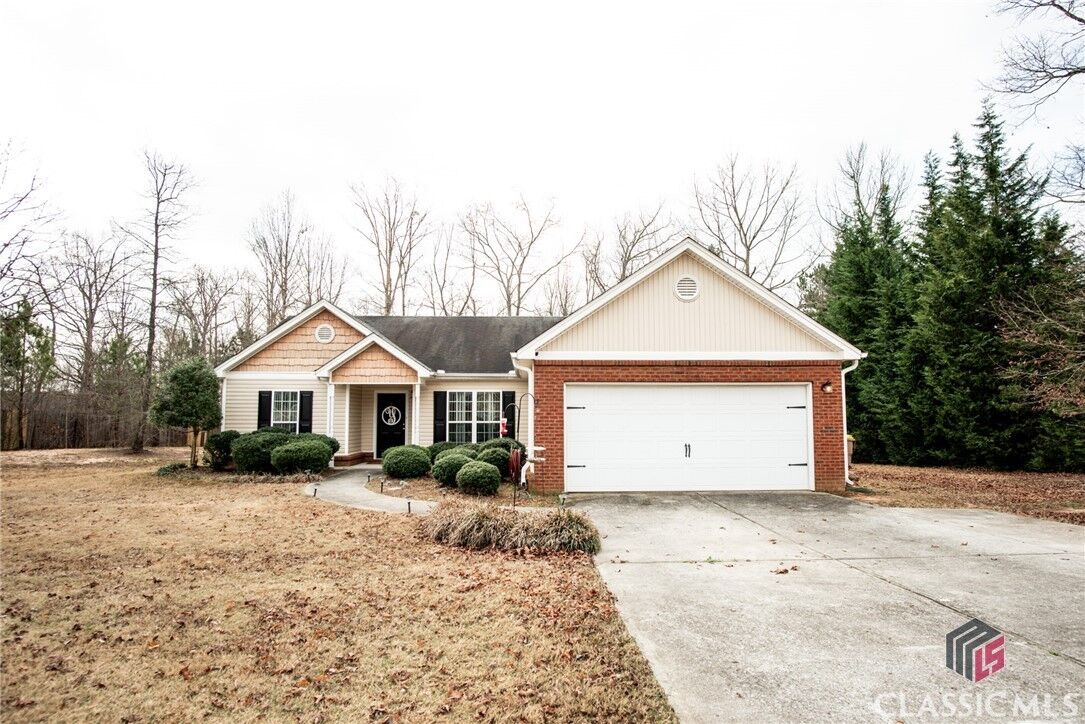 Property Photo:  103 Logan Court  GA 30666 