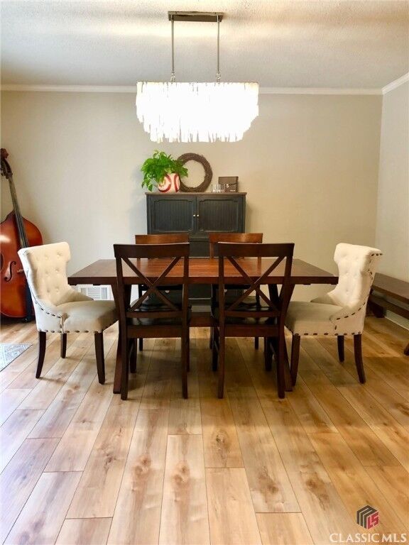 Property Photo: 555 Kings Road GA 30606