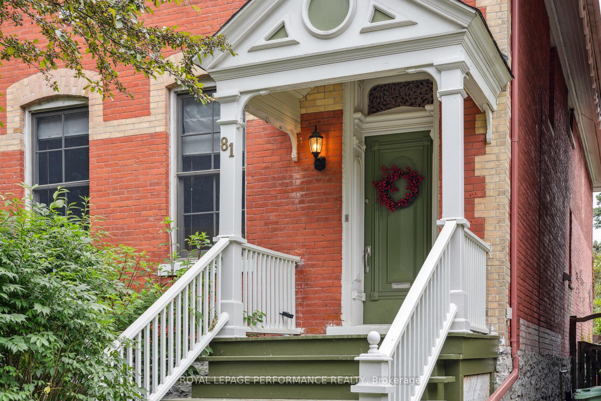 Photo de la propriété: 81 Mackay Street ON K1M 2E4