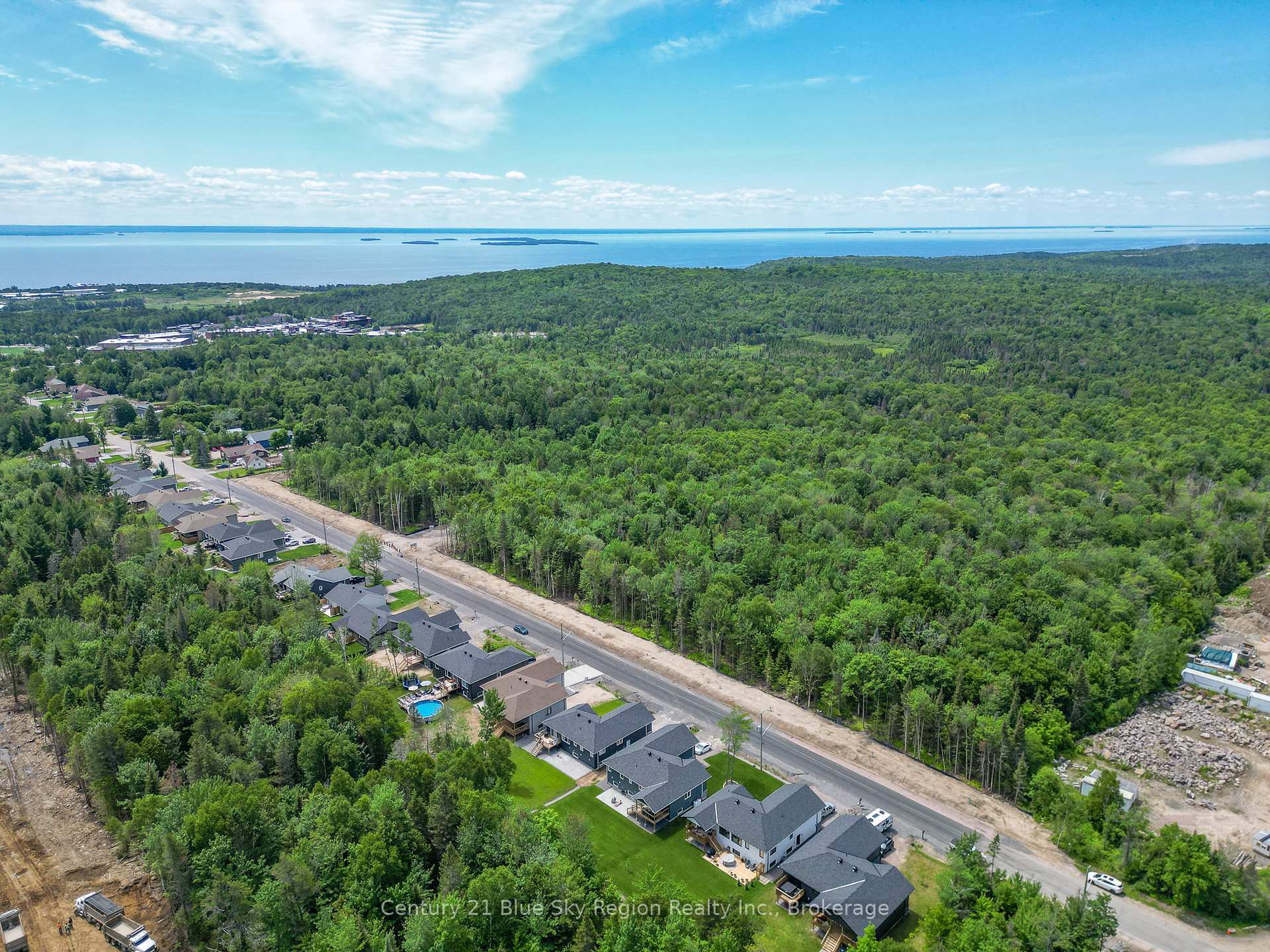 Photo de la propriété:  Lot 6 Larocque Road  ON P1B 8G3 