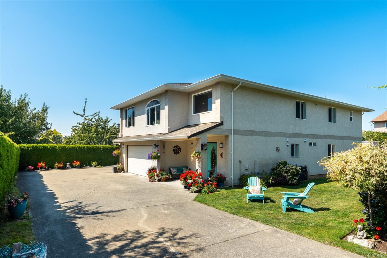 Property Photo: 4154 Tyndall Ave BC V8N 3R8