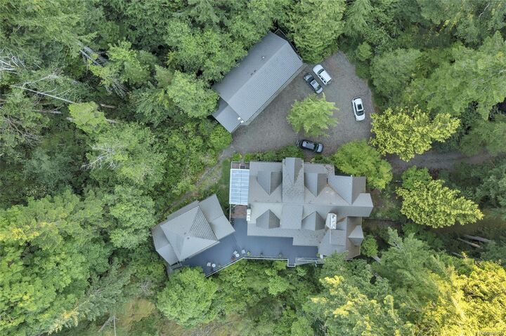 Property Photo: 1790 Hyacinthe Bay Rd BC V0P 1H0