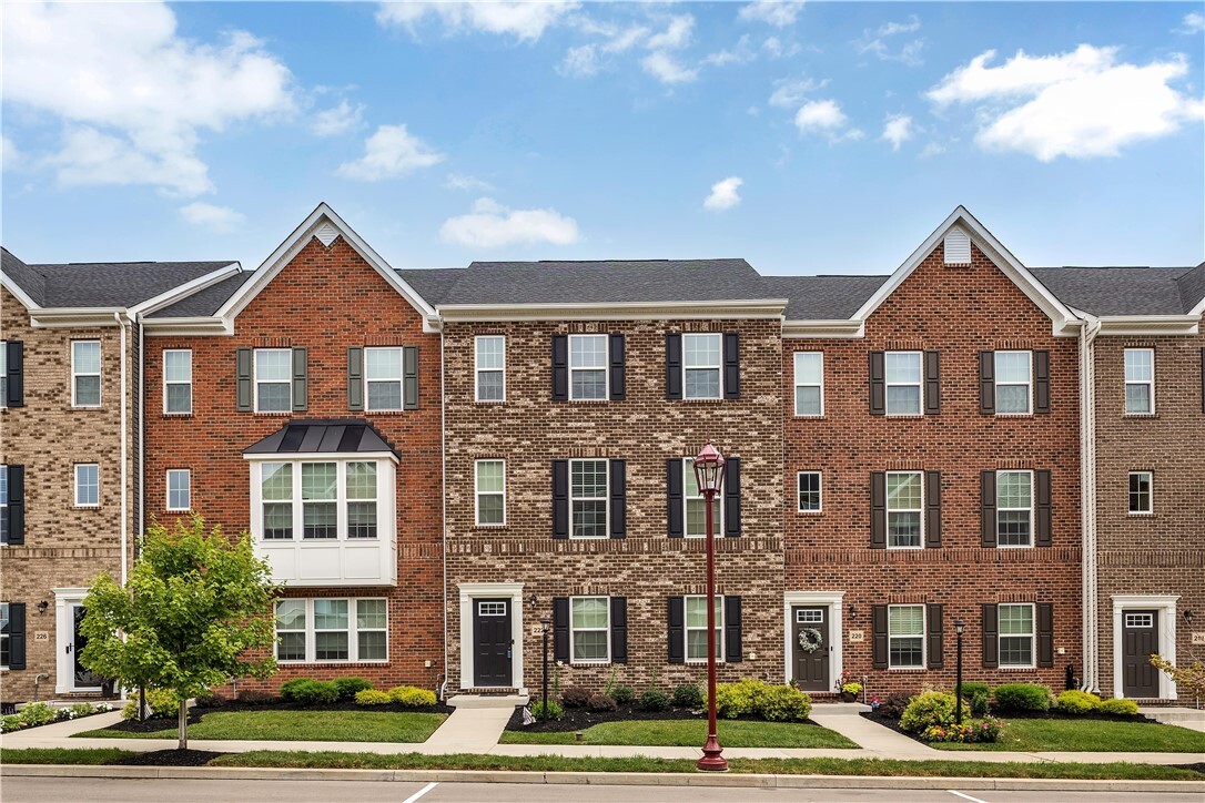 Property Photo: 222 Amon St PA 16066