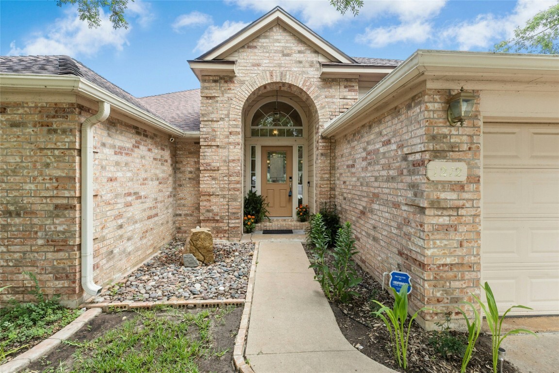 Property Photo: 1212 Dove Circle TX 78613