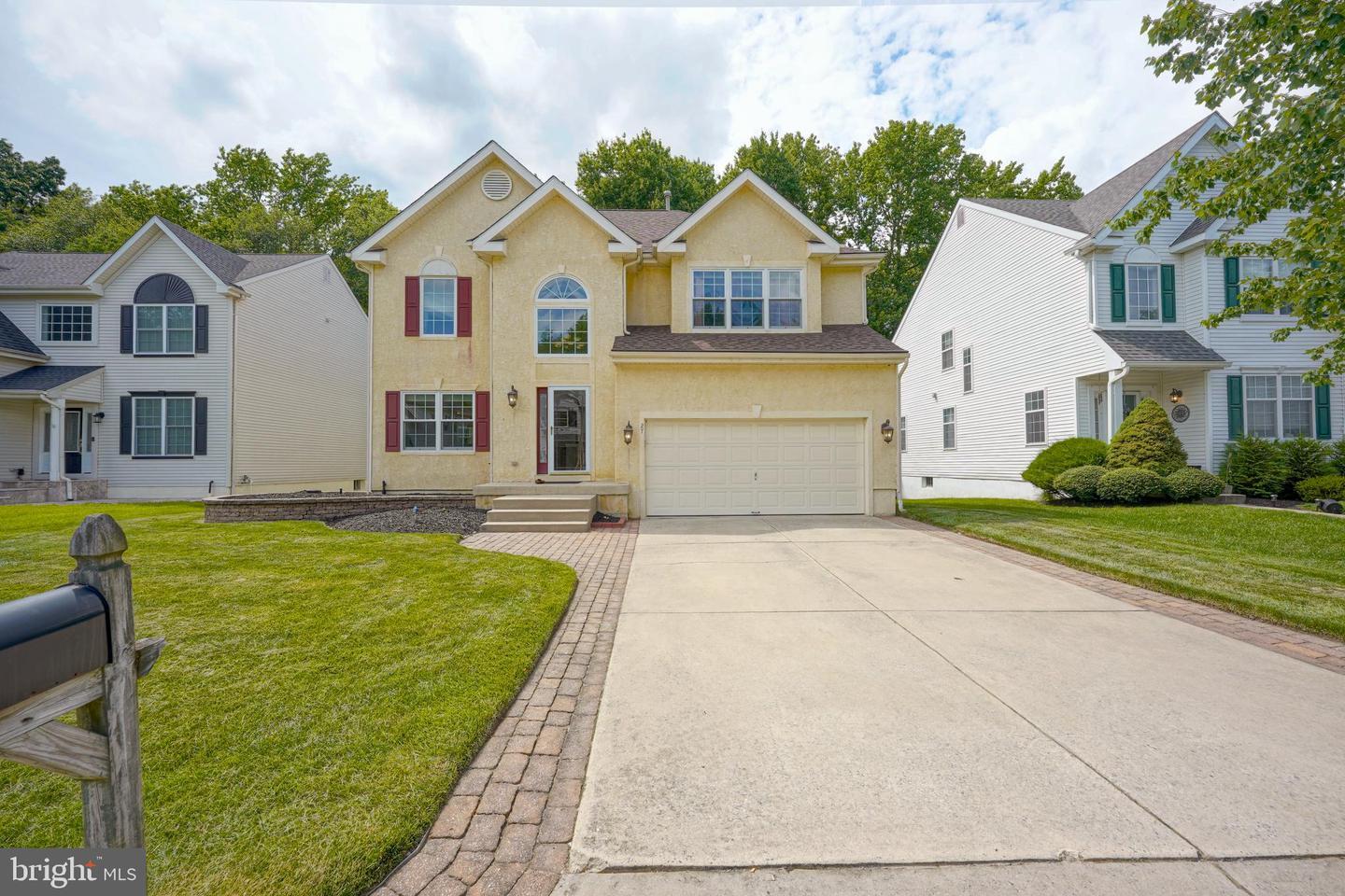 Property Photo: 27 Wood View Drive NJ 08054