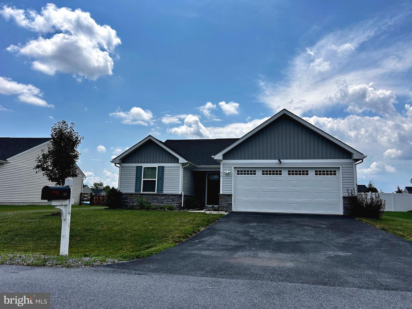 Property Photo: 96 Bindweed Court WV 25413