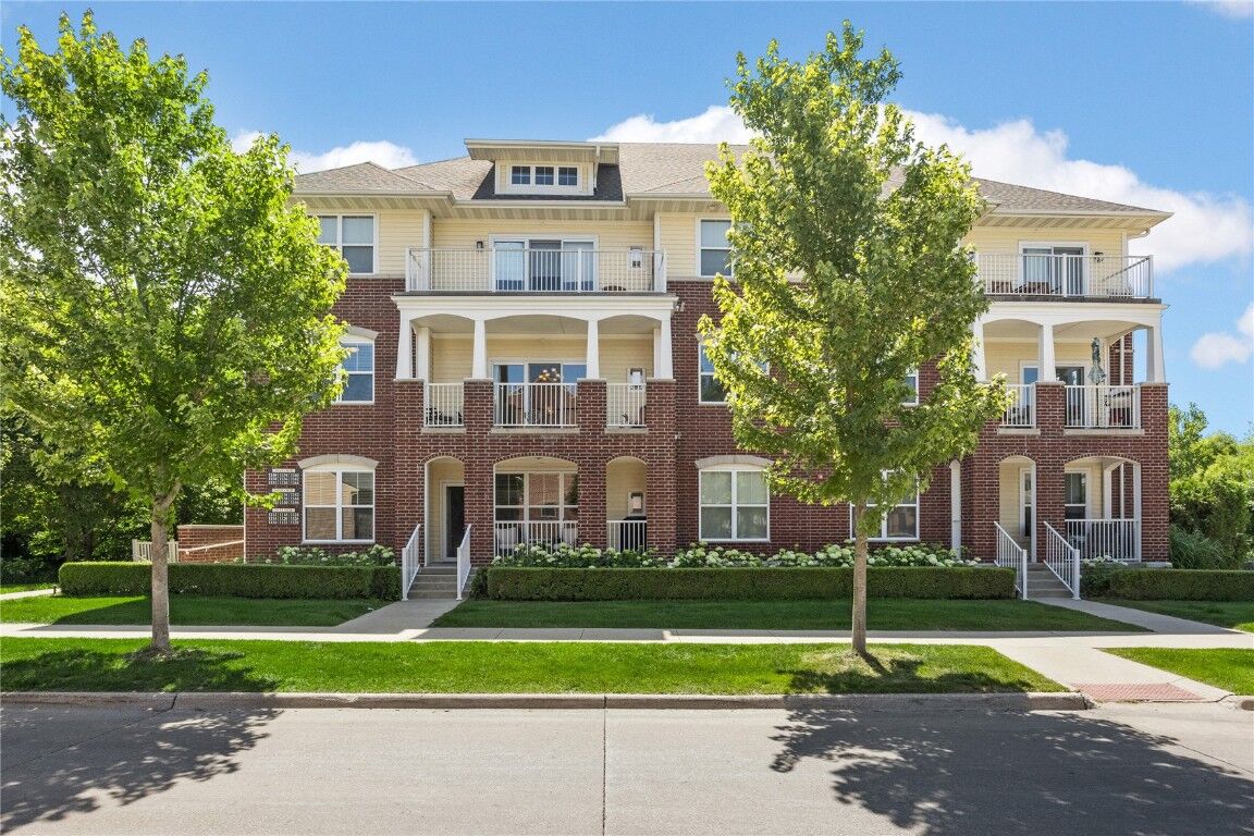 Property Photo: 1138 Swisher Street IA 52245