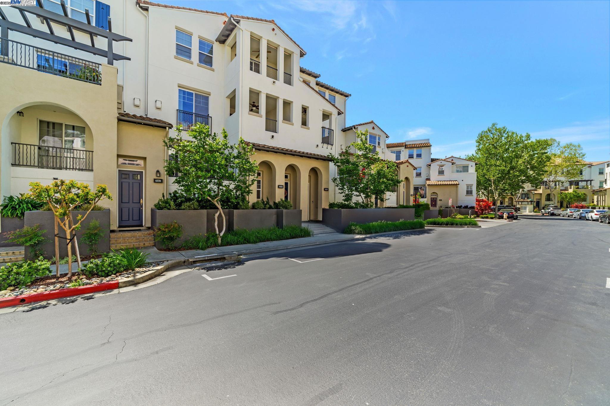 Property Photo: 4222 Clarinbridge Cir CA 94568