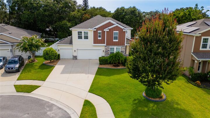 Property Photo: 4024 Blazewater Court FL 32736