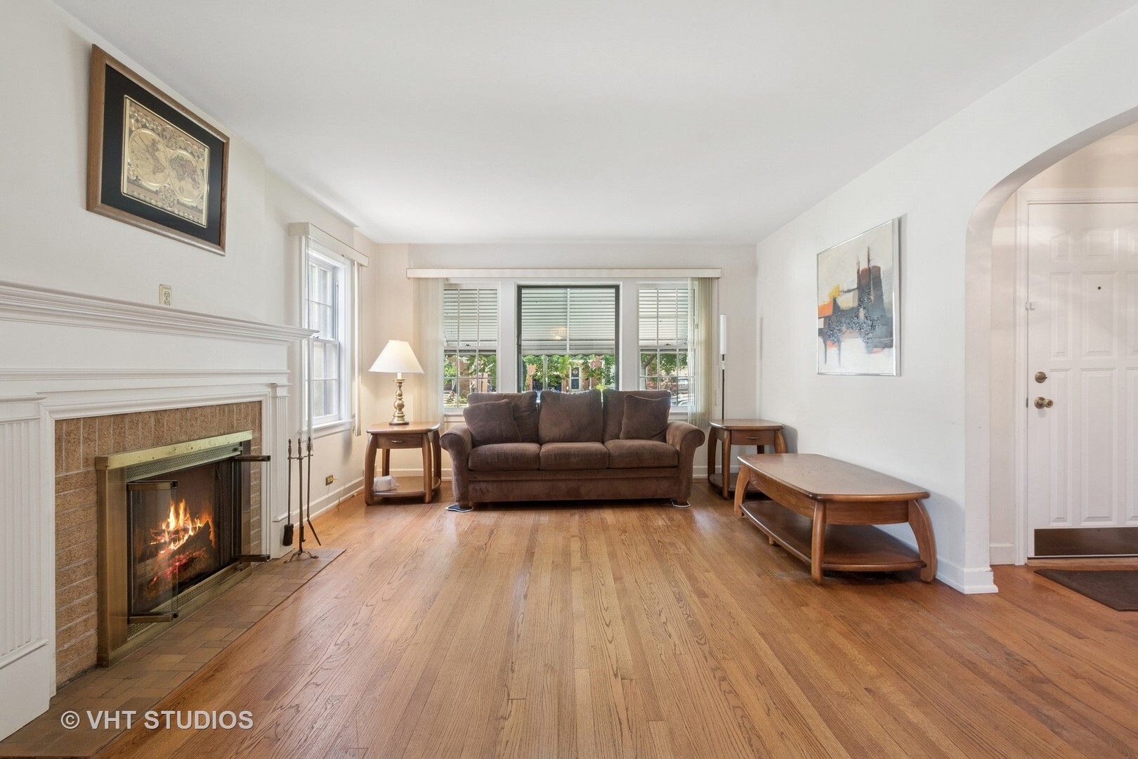 Property Photo:  