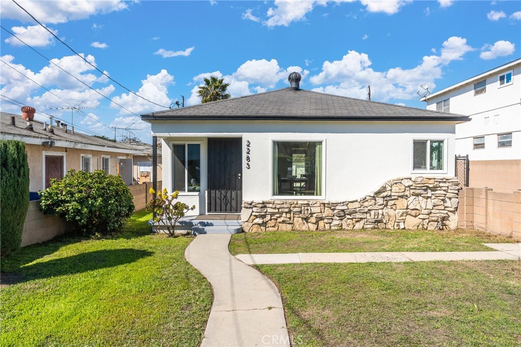 2283 Gaviota Avenue  Signal Hill CA 90755 photo