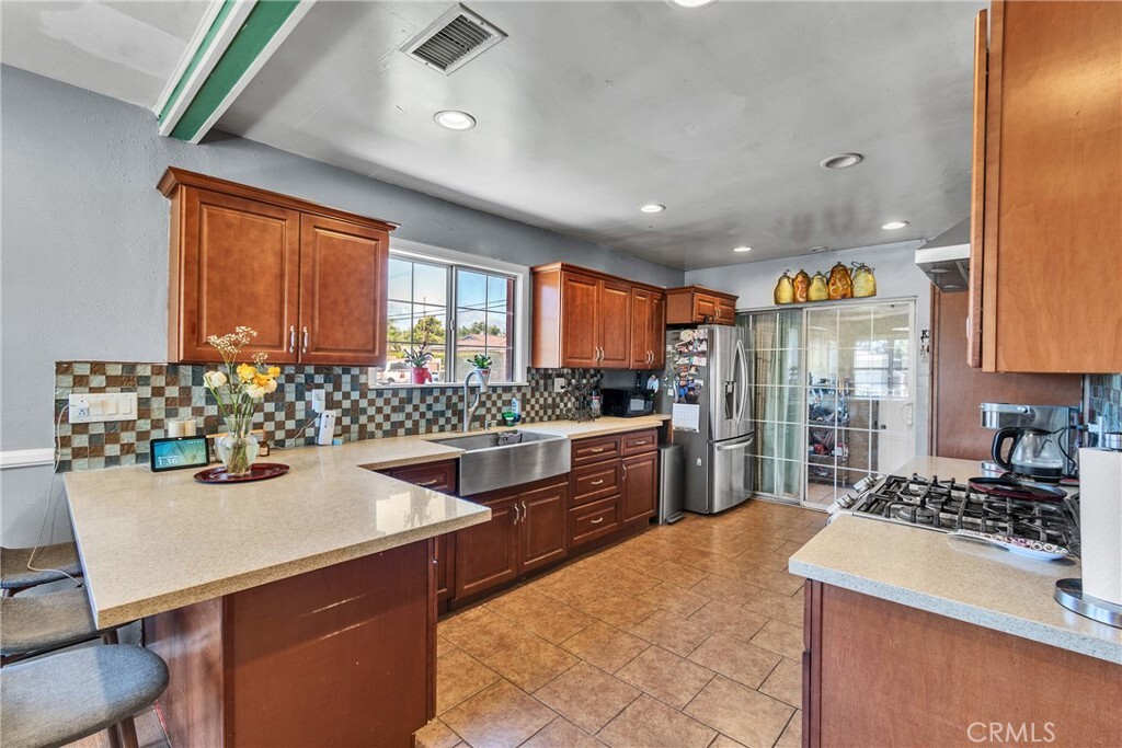 Property Photo: 1748 Bonnie Brae Street CA 91767