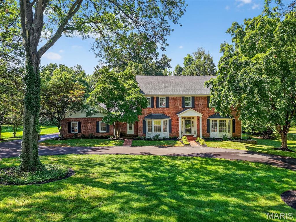 12549 Bickford Drive  Town and Country MO 63141 photo