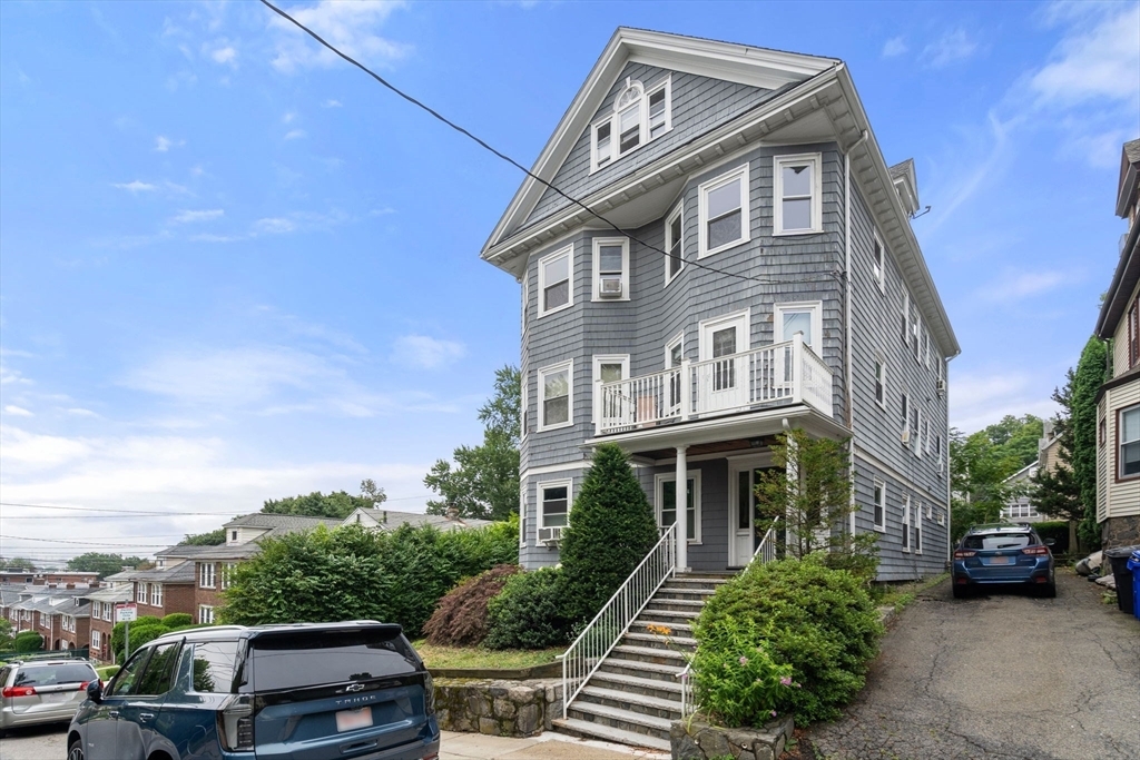Property Photo:  3 Woodstock Ave 3  MA 02135 