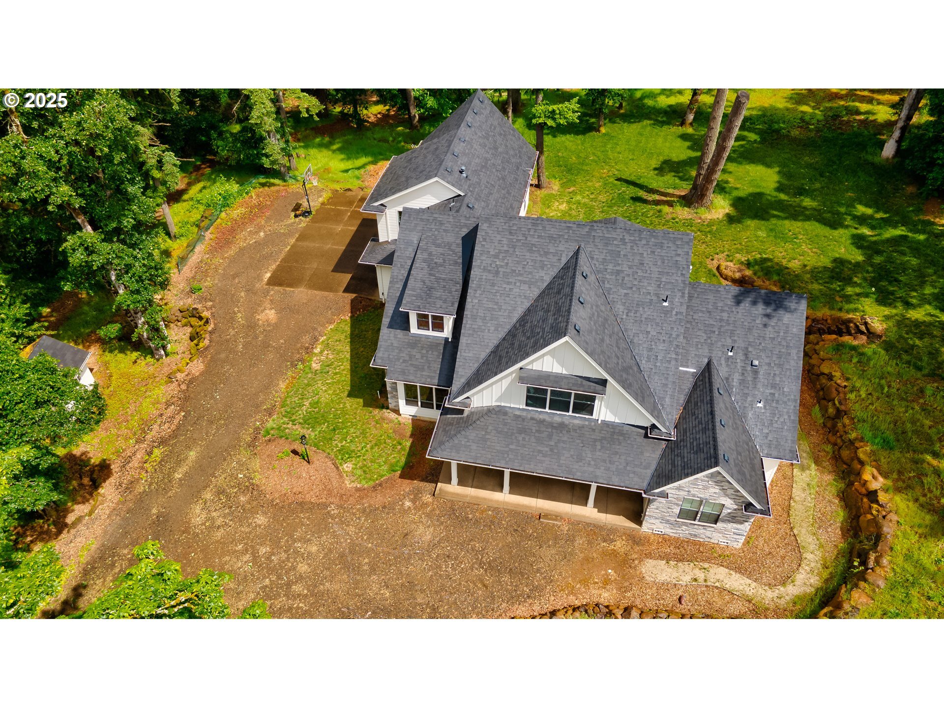 Property Photo:  2720 Tara Way SE  OR 97317 