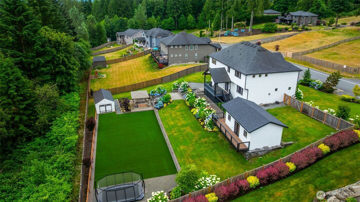 Property Photo:  11001  204th Avenue SE  WA 98290 