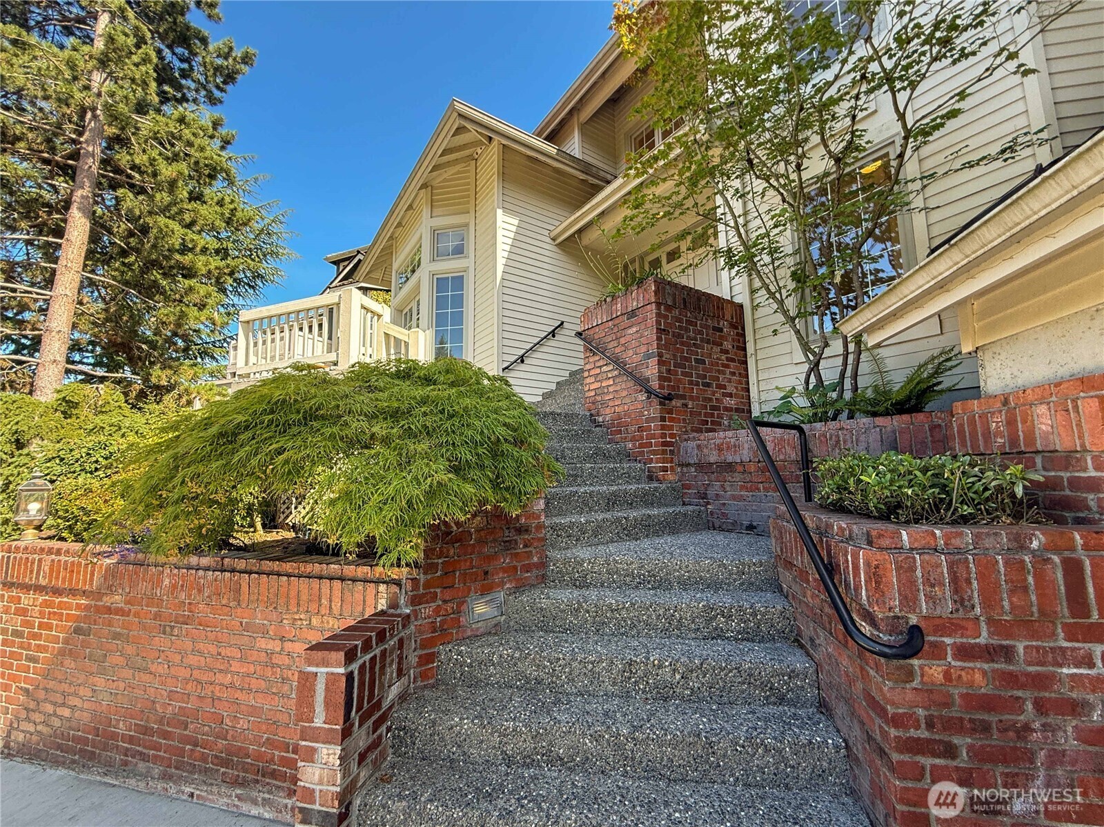 Property Photo:  4601  NE 89th St  WA 98115 