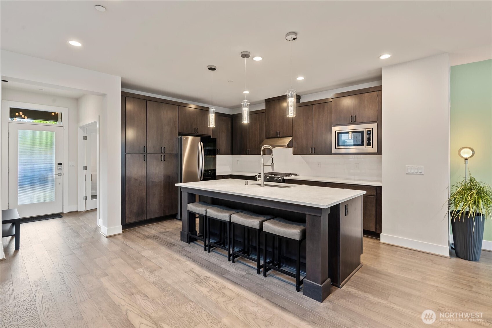 Property Photo: 26637 NE Boyd Way 102 WA 98019