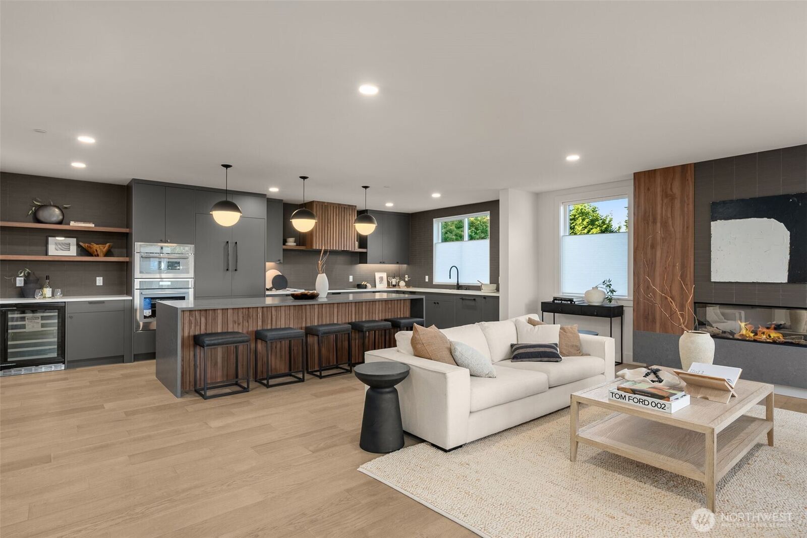 Property Photo: 238 4th Avenue 300 WA 98033