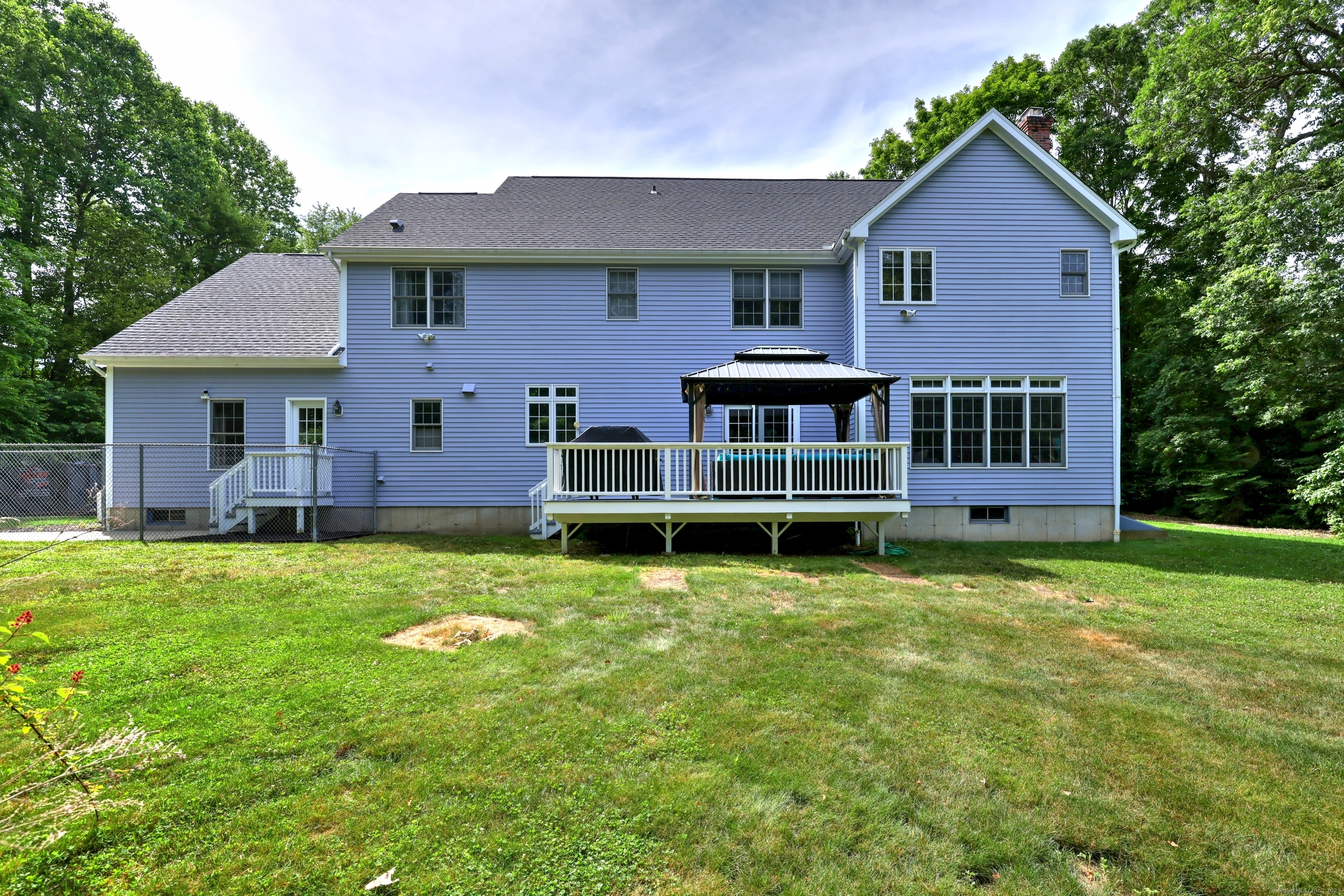 Property Photo:  8 Dogwood Court  CT 06525 