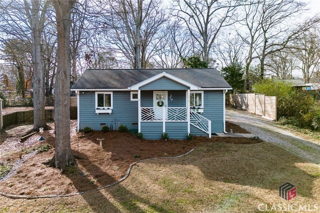 Property Photo: 275 Best Drive GA 30606