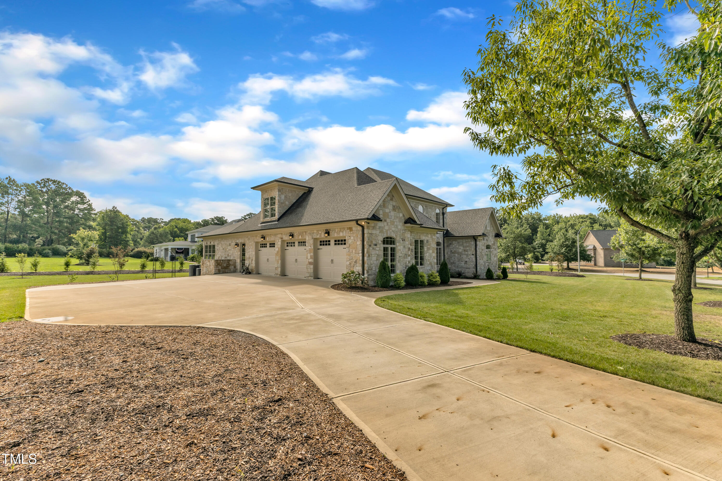 Property Photo: 106 New Dawn Court NC 27529
