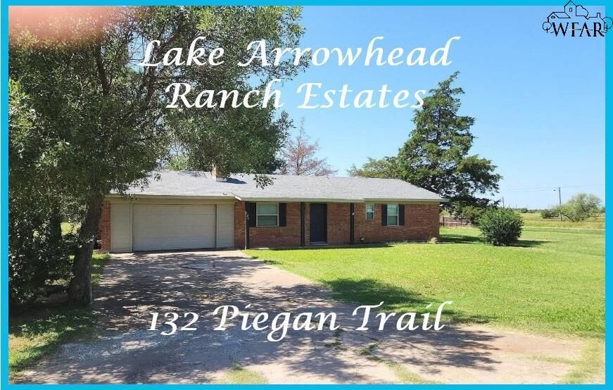 Property Photo: 132 Piegan Trail TX 76310