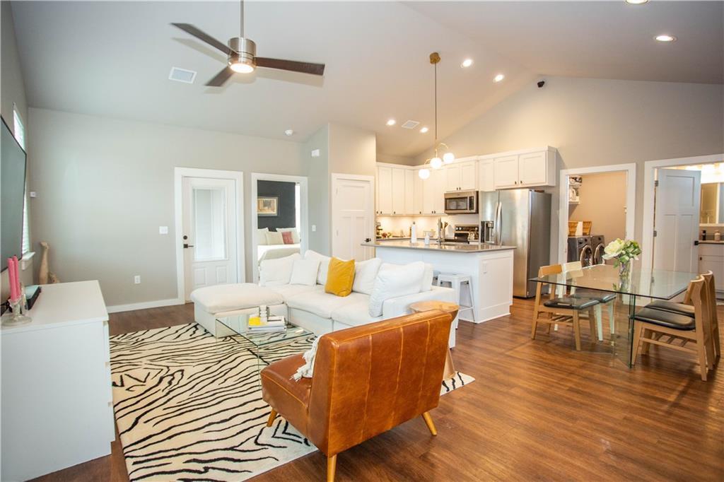 Property Photo:  200 Rose Drive  TX 78620 