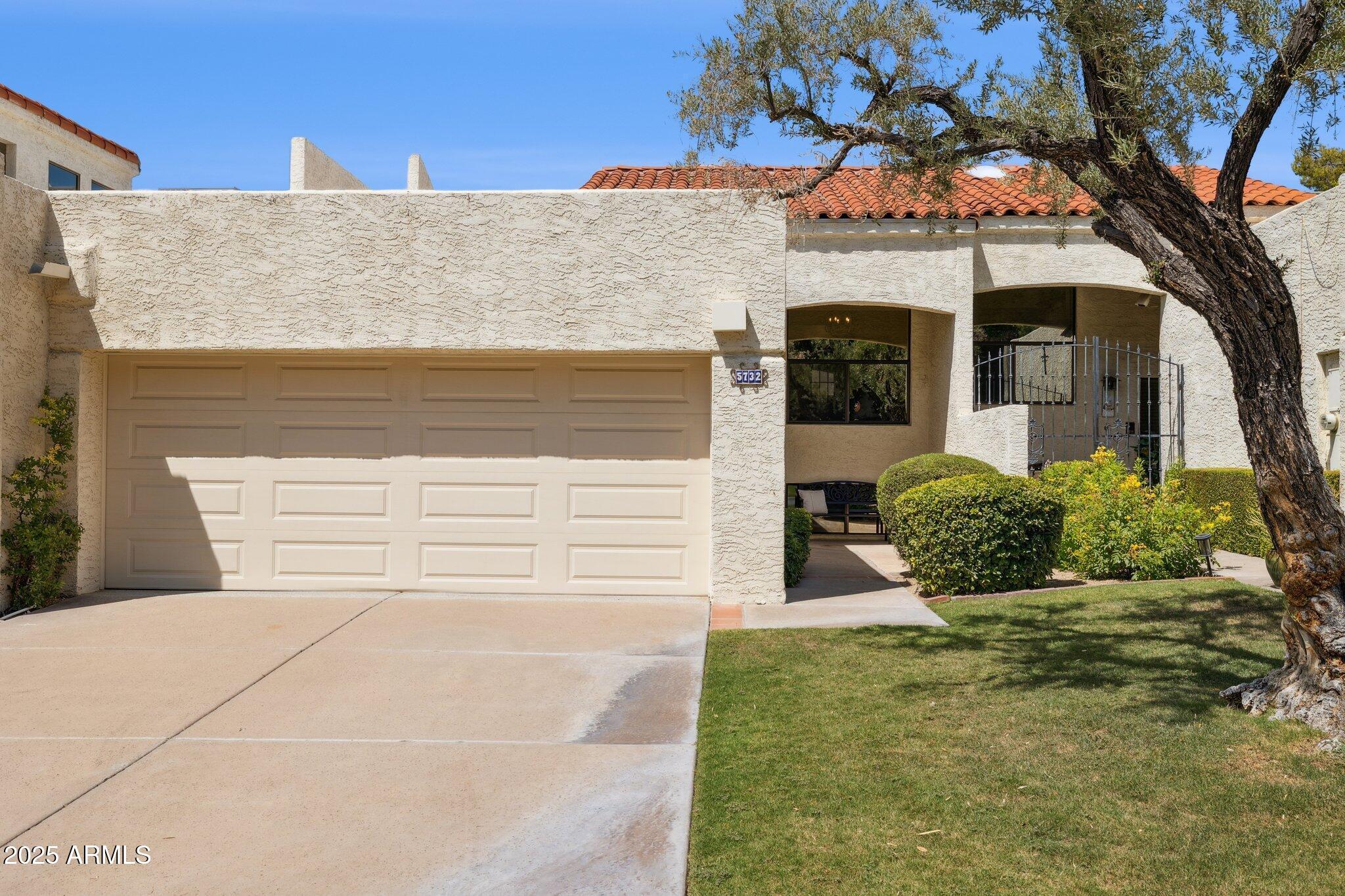Property Photo: 5732 N 25th Street AZ 85016