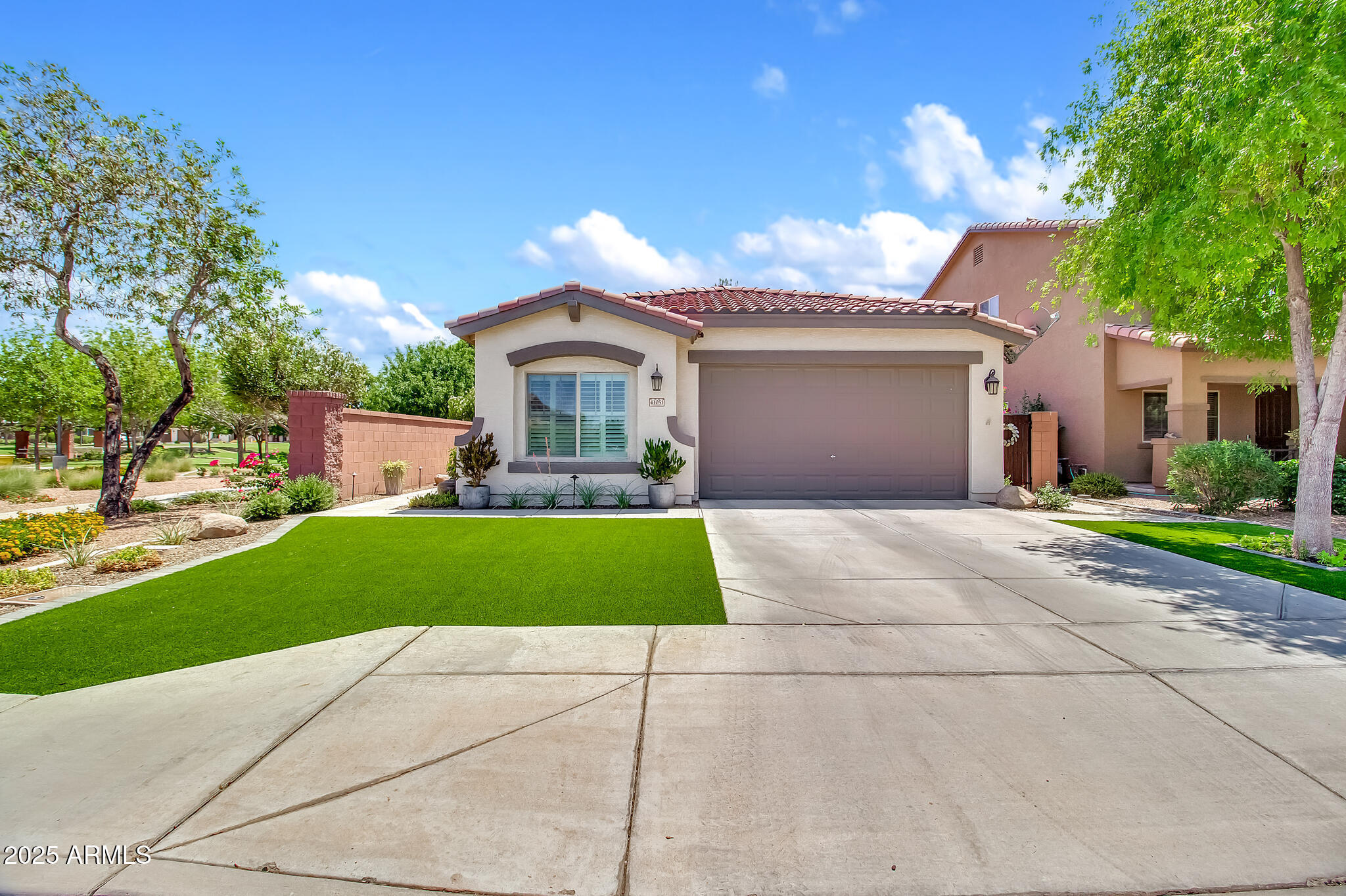 41051 N Linden Street  San Tan Valley AZ 85140 photo