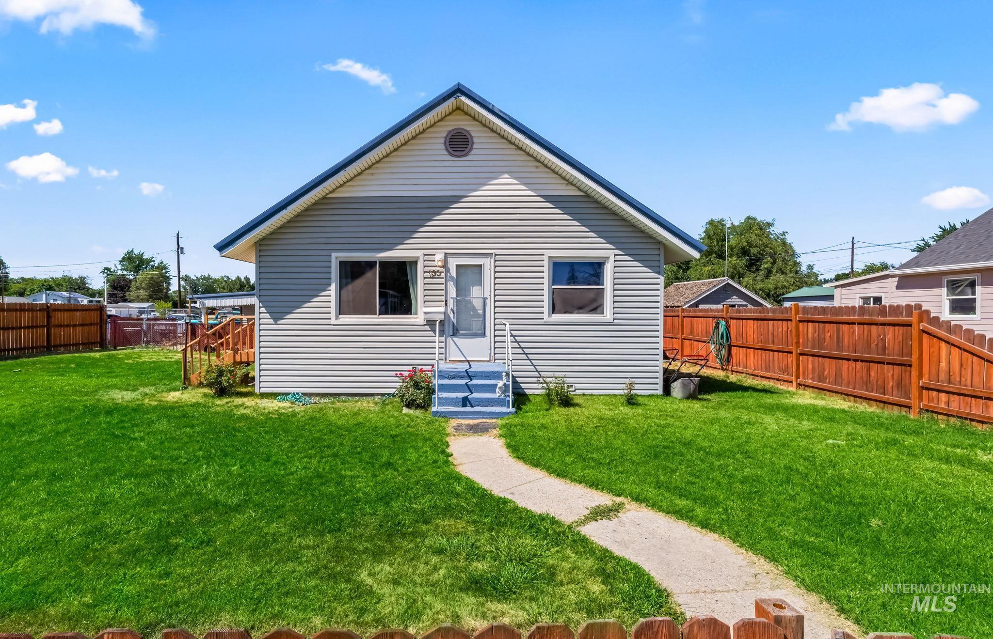 Property Photo: 333 4th N Ave N ID 83661