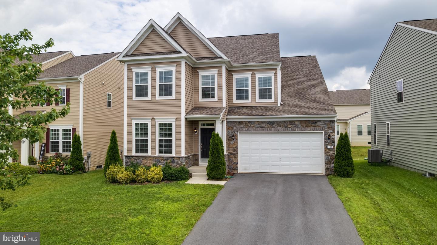 Property Photo: 108 Station Terrace W WV 25403