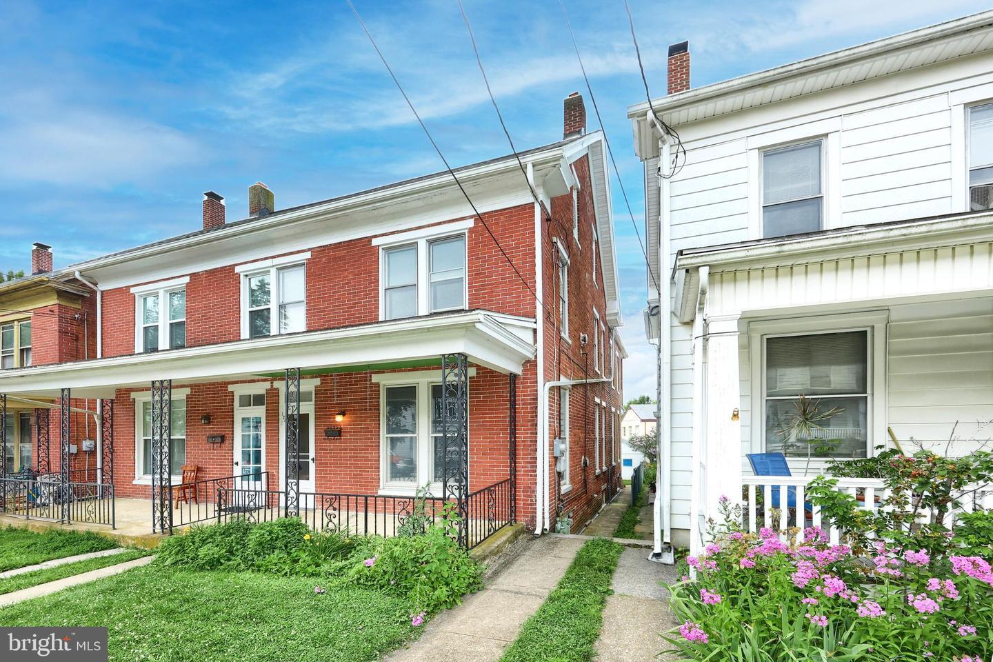 Property Photo: 124 Linden Avenue PA 17356