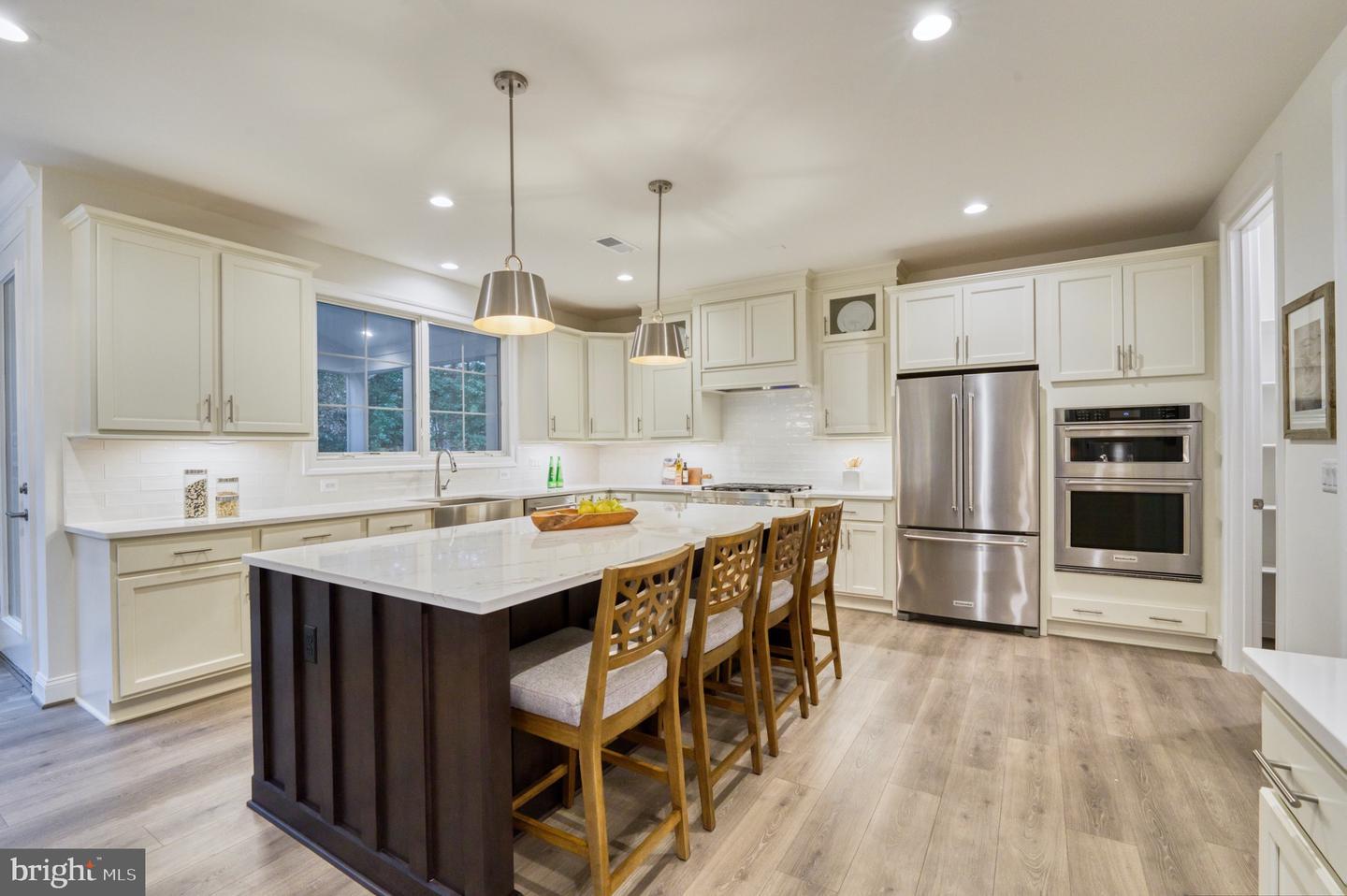 Property Photo: 2335 Dale Drive VA 22043