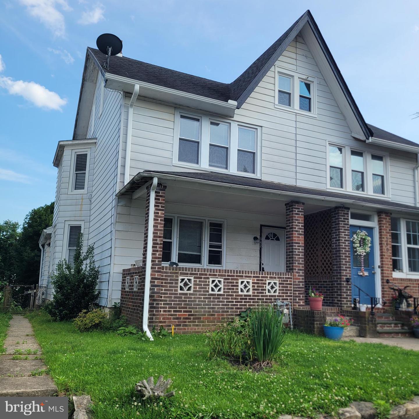 Property Photo: 542 Elm Street PA 19320