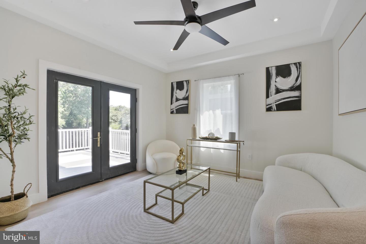 Property Photo:  2806 Franklin Street NE  DC 20018 