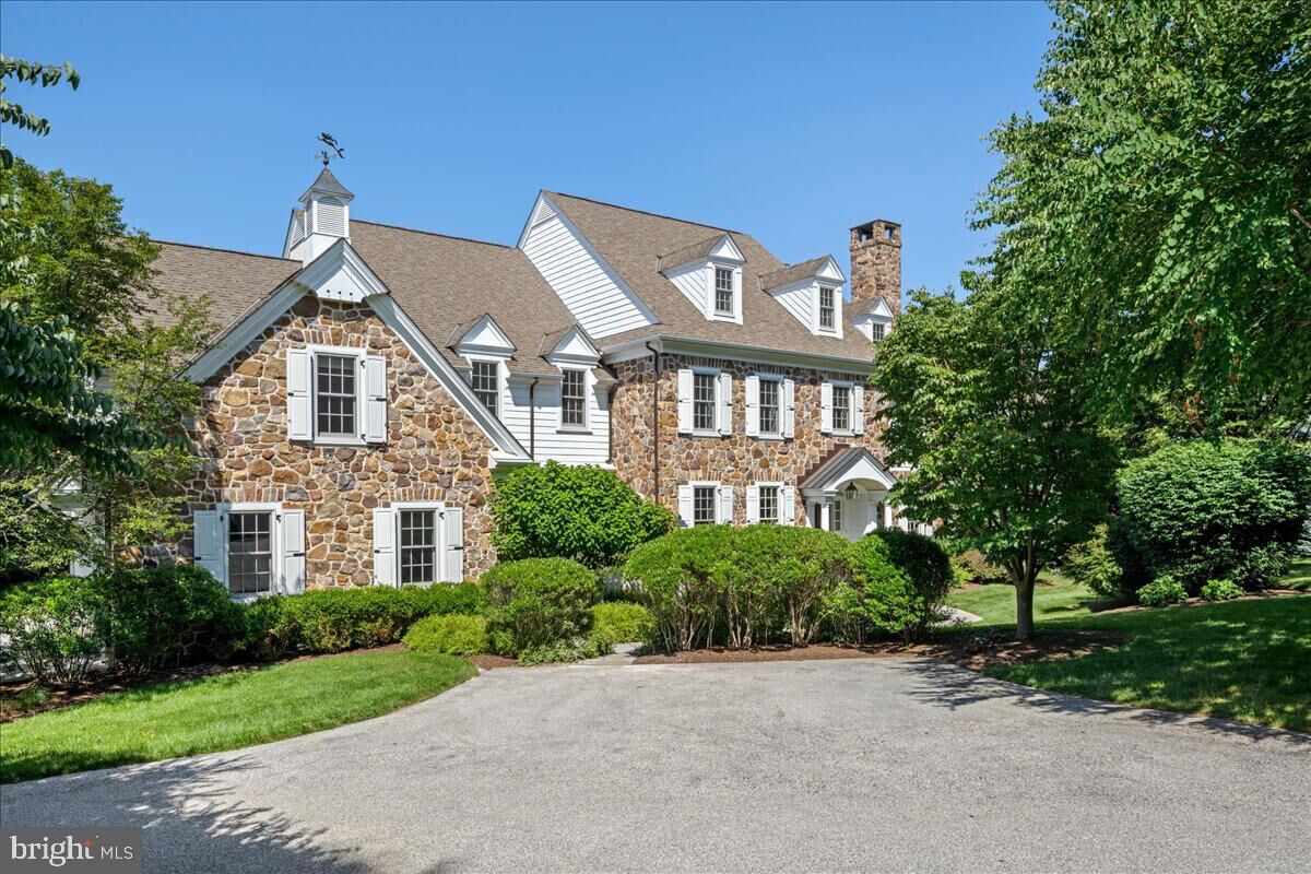 Property Photo: 1325 Summer Hill Lane PA 19035