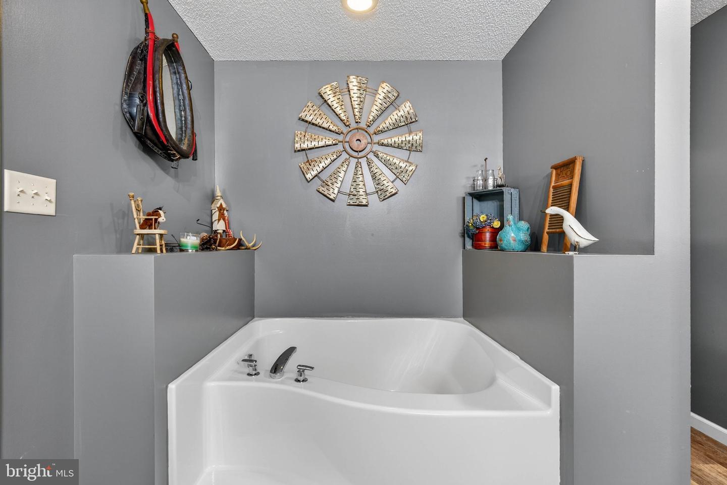 Property Photo: 1396 Johnnycake Lane WV 25425