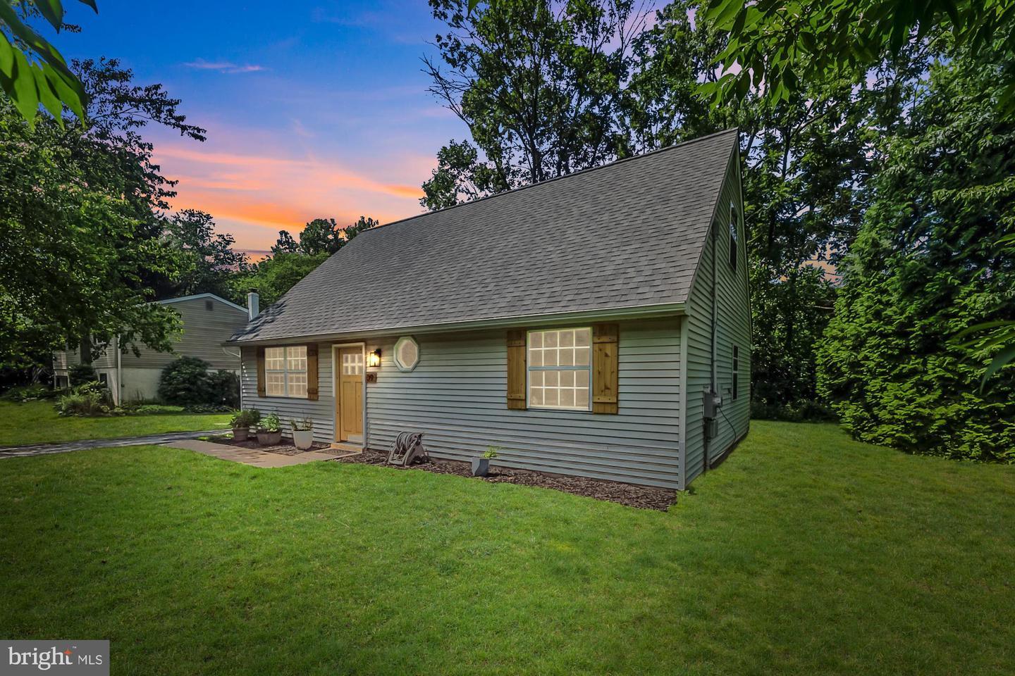 Property Photo: 9 Glen Ridge Drive PA 19335