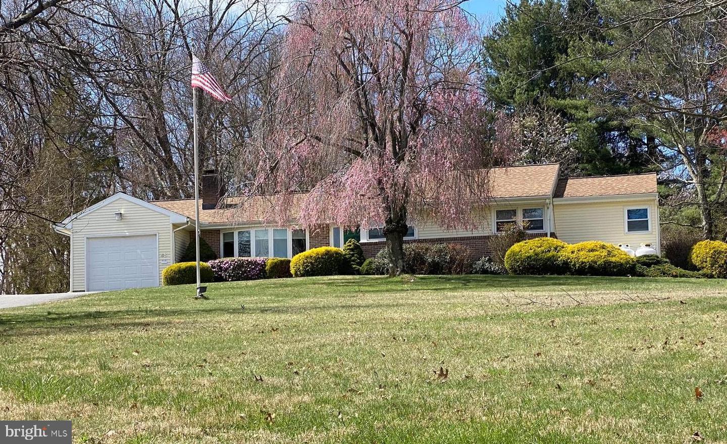 Property Photo:  45 Scarlet Lane  PA 19608 