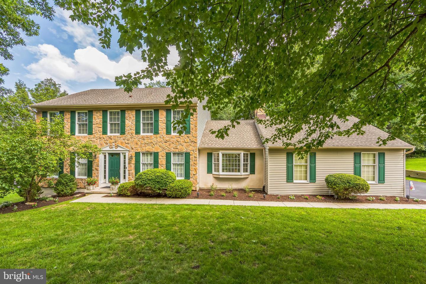 Property Photo: 456 Creekside Drive PA 19335