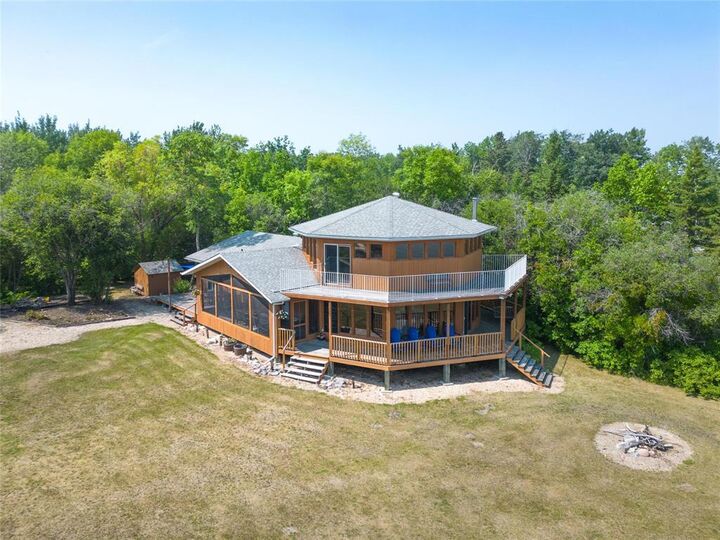 Property Photo: 42052 Traverse Bay Rd Road MB R0E 2A0