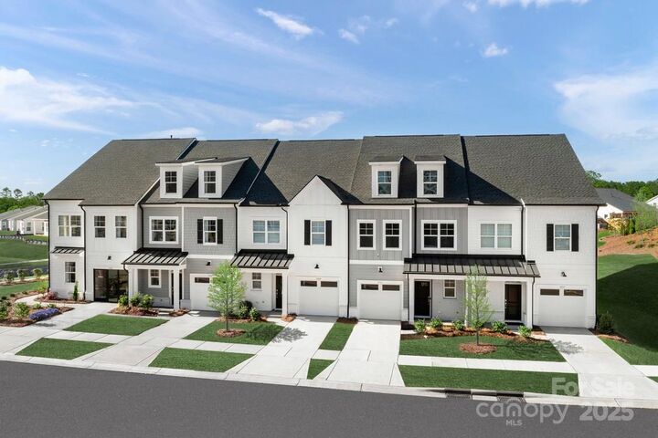 9404 Munsing Drive 148  Charlotte NC 28269 photo