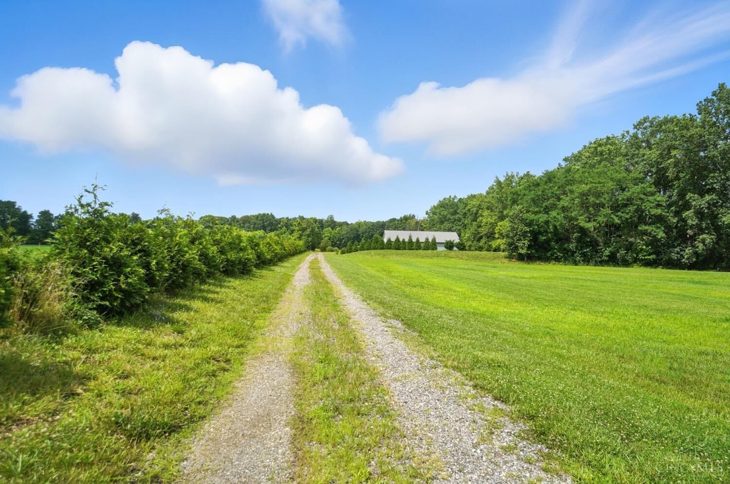 Property Photo:  