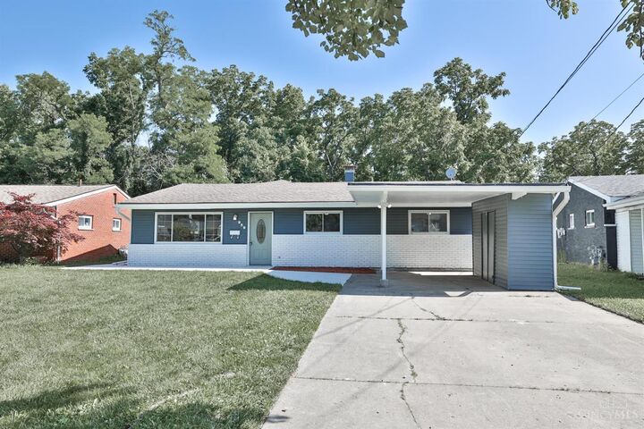 Property Photo:  958 Hollytree Drive  OH 45231 