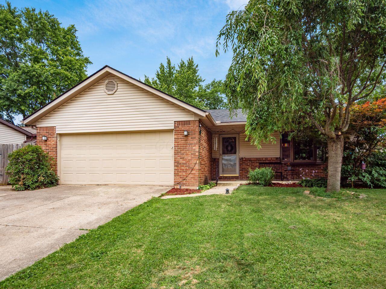 Property Photo: 2010 Shallowford Avenue OH 43235