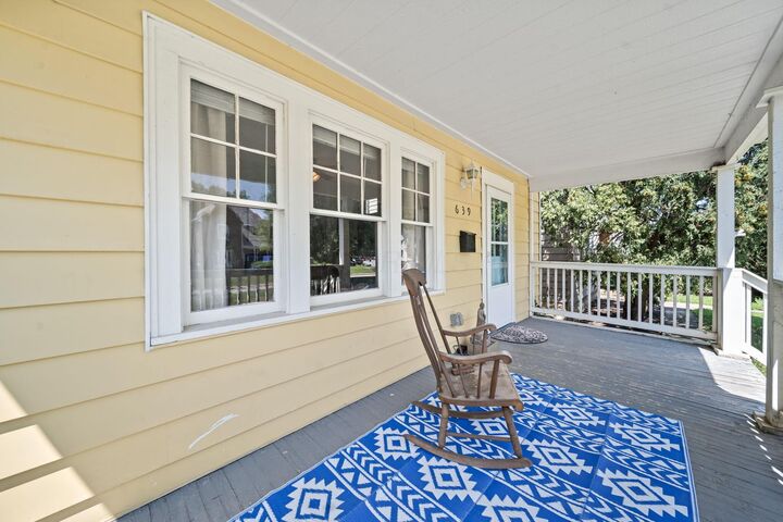 Property Photo: 639 Bulen Avenue OH 43205
