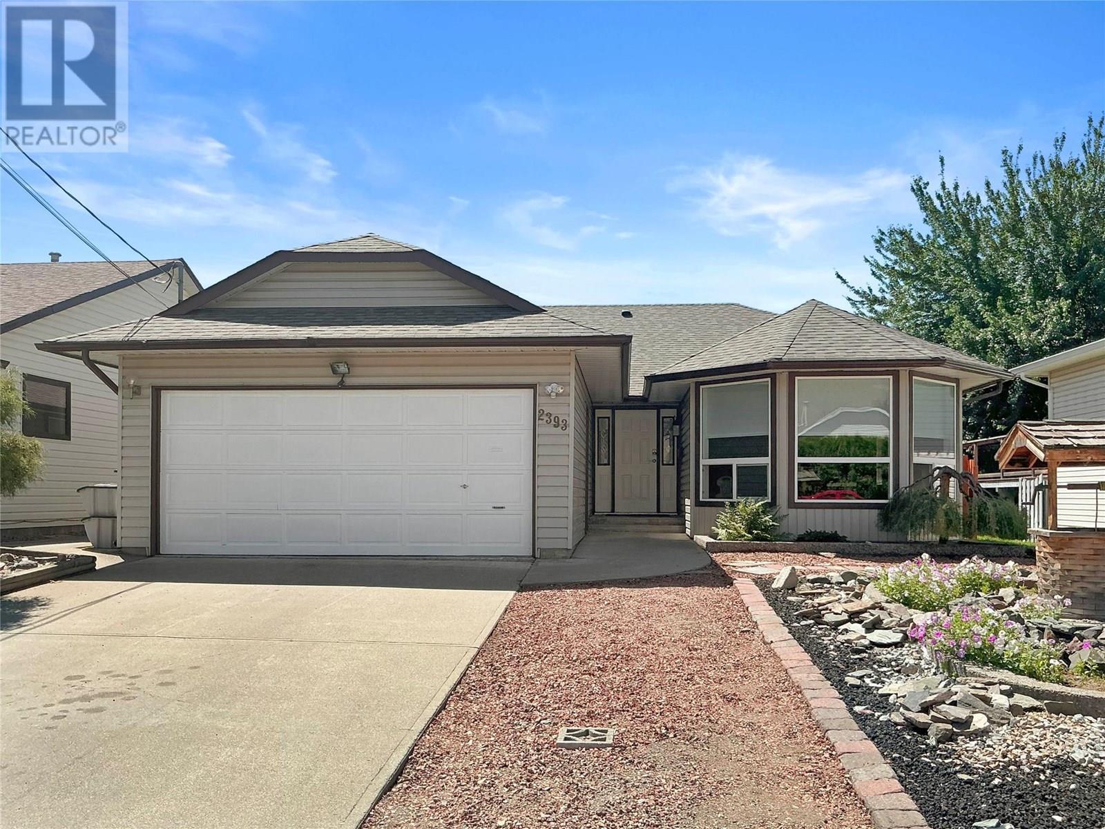 2393 Fleetwood Avenue  Kamloops BC V2B 4S8 photo